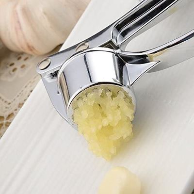135G Manuale di cucina Pressa all'aglio Trinciatrice Ginger Crusher Peeler Squeezer Chopper Gadget