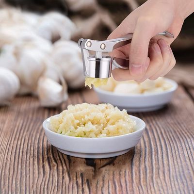 135G Manuale di cucina Pressa all'aglio Trinciatrice Ginger Crusher Peeler Squeezer Chopper Gadget