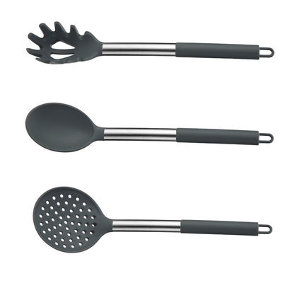 Cucchiaio antiaderente in silicone per friggere il pesce