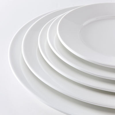 Piatti da cena in ceramica bianca per il ristorante Hotel Dinnerware Collection