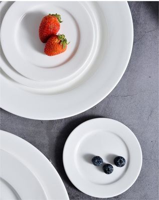 Piatti da cena in ceramica bianca per il ristorante Hotel Dinnerware Collection