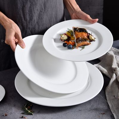 Piatti da cena in ceramica bianca per il ristorante Hotel Dinnerware Collection