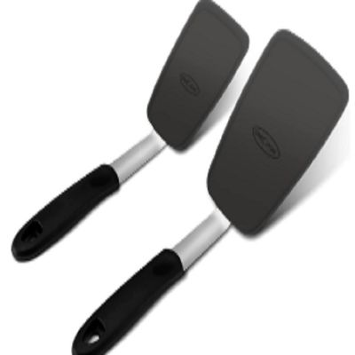 In magazzino 2 confezioni 600F resistente al calore non attaccante Uova da ribaltamento Spatula di silicone 149 115G