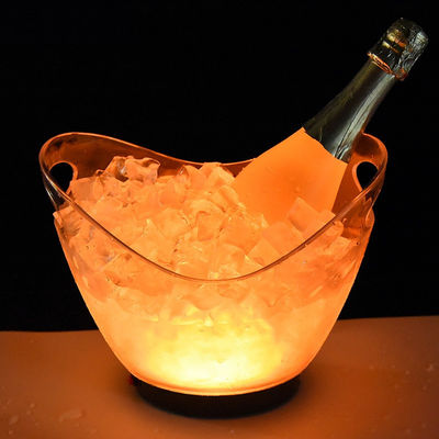 Contenitore di birra di plastica grande con maniglie e illuminazione a LED
