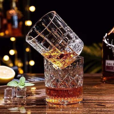 Tazza di tequila al whisky da 300 ml con vetri di diamanti Max e un exquisit tumbler