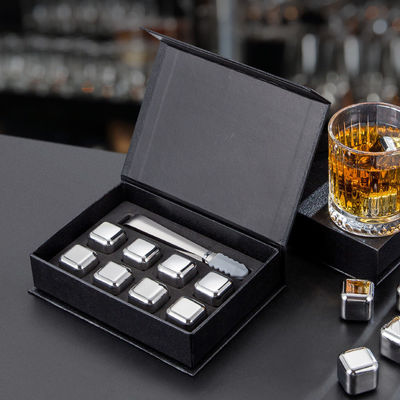 Disegno Whiskey Ice Stone Set 8 PCS Cubi in acciaio inossidabile con scatola regalo Tong e EVA