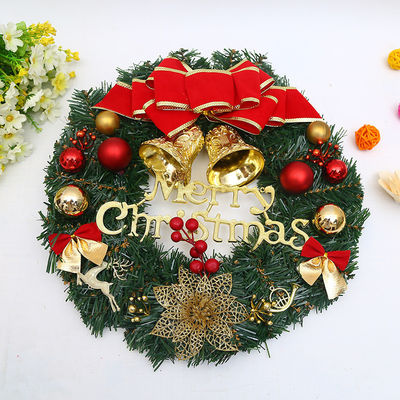 Portate gioia nella vostra casa con questa bella corona di Natale di bacche rosse e pinoli