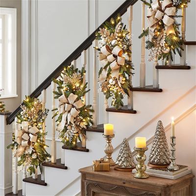 Corone di rotino per decorazioni natalizie per hotel